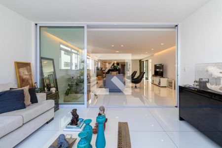 Apartamento à venda com 330m², 3 quartos e 3 vagas