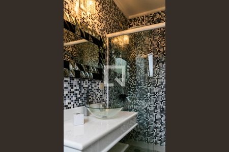 Apartamento para alugar com 360m², 5 quartos e 2 vagasBanheiro da Suíte 1