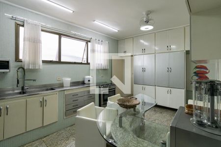 Apartamento para alugar com 360m², 5 quartos e 2 vagasCozinha