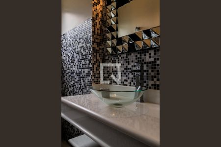 Apartamento para alugar com 360m², 5 quartos e 2 vagasBanheiro da Suíte 1