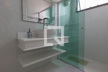 Apartamento para alugar com 360m², 5 quartos e 2 vagasBanheiro da Suíte 5