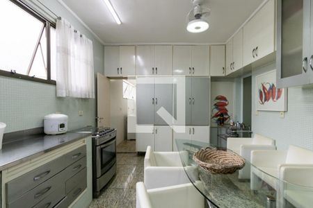 Apartamento para alugar com 360m², 5 quartos e 2 vagasCozinha