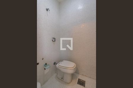 Apartamento para alugar com 360m², 5 quartos e 2 vagasBanheiro da Piscina 1