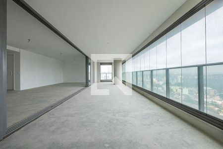 Apartamento à venda com 275m², 3 quartos e 4 vagasVaranda