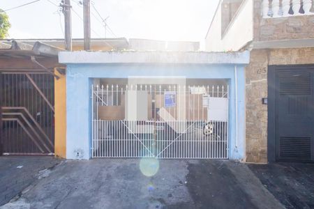Fachada de casa à venda com 1 quarto, 100m² em Vila Buenos Aires, São Paulo