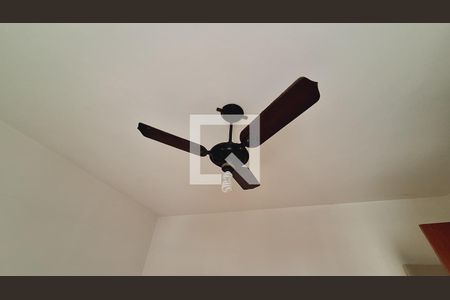 Detalhe do quarto de apartamento para alugar com 1 quarto, 59m² em Caiçara, Praia Grande