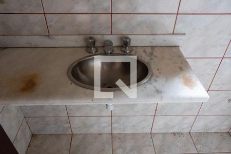 Casa de condomínio para alugar com 1600m², 3 quartos e 2 vagas Casa de condomínio para alugar com 1600m², 3 quartos e 2 vagasBANHEIRO DA SUITE 1