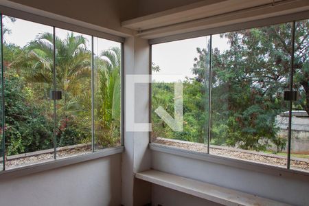 Casa de condomínio para alugar com 1600m², 3 quartos e 2 vagas Casa de condomínio para alugar com 1600m², 3 quartos e 2 vagasÁREA DE LUZ SUITE 2