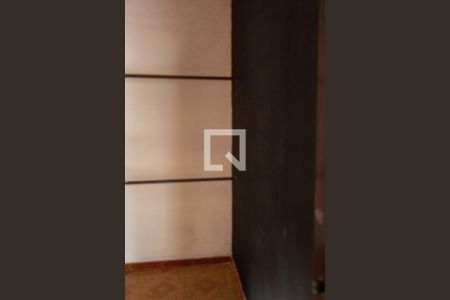 Casa de condomínio para alugar com 1600m², 3 quartos e 2 vagas Casa de condomínio para alugar com 1600m², 3 quartos e 2 vagasCLOSET SUITE 2