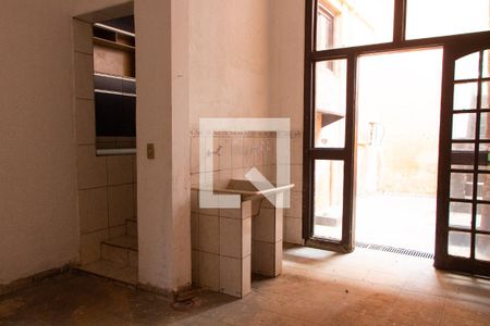 Casa de condomínio para alugar com 1600m², 3 quartos e 2 vagas Casa de condomínio para alugar com 1600m², 3 quartos e 2 vagasÁREA DE SERVIÇO