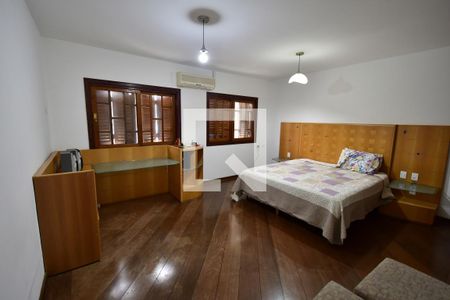 Casa à venda com 499m², 4 quartos e 8 vagasQuarto 3 - Suíte