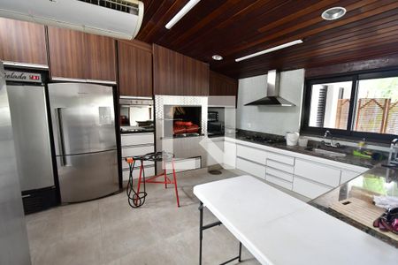 Casa à venda com 499m², 4 quartos e 8 vagasChurrasqueira