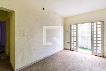 Casa à venda com 210m², 2 quartos e 2 vagas