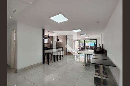 Apartamento à venda com 75m², 3 quartos e 1 vaga Apartamento à venda com 75m², 3 quartos e 1 vagaÁrea comum - Salão de festas