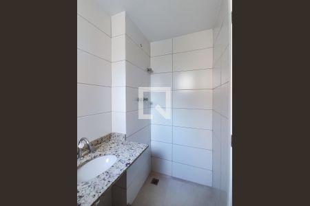 Apartamento à venda com 75m², 3 quartos e 1 vaga Apartamento à venda com 75m², 3 quartos e 1 vagaBanheiro da Suíte