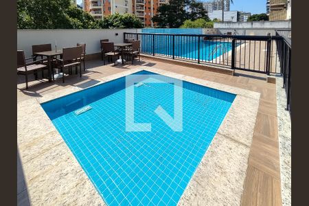 Apartamento à venda com 75m², 3 quartos e 1 vaga Apartamento à venda com 75m², 3 quartos e 1 vagaÁrea comum - Piscina