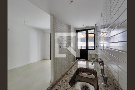 Apartamento à venda com 75m², 3 quartos e 1 vaga Apartamento à venda com 75m², 3 quartos e 1 vagaCozinha e Área de Serviço