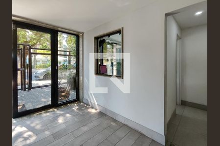 Apartamento à venda com 75m², 3 quartos e 1 vaga Apartamento à venda com 75m², 3 quartos e 1 vagaFachada e portaria