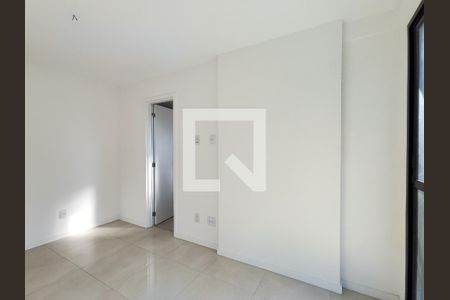 Apartamento à venda com 75m², 3 quartos e 1 vagaSuíte