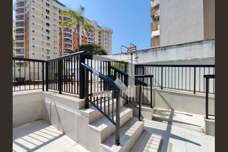 Apartamento à venda com 75m², 3 quartos e 1 vagaÁrea comum - Piscina