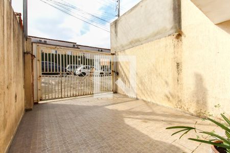 Casa à venda com 105m², 3 quartos e 2 vagas Casa à venda com 105m², 3 quartos e 2 vagasGaragem