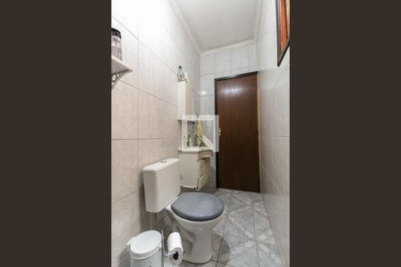 Casa à venda com 105m², 3 quartos e 2 vagas Casa à venda com 105m², 3 quartos e 2 vagasBanheiro Social