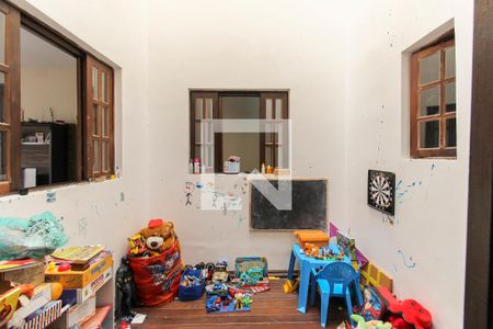 Casa à venda com 105m², 3 quartos e 2 vagas Casa à venda com 105m², 3 quartos e 2 vagasJardim de Inverno