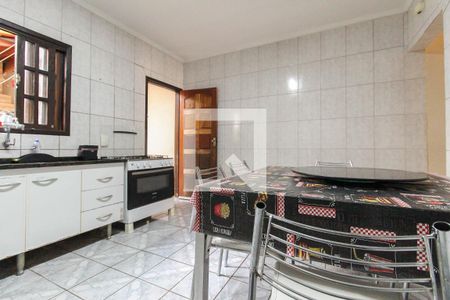 Casa à venda com 105m², 3 quartos e 2 vagas Casa à venda com 105m², 3 quartos e 2 vagasCozinha