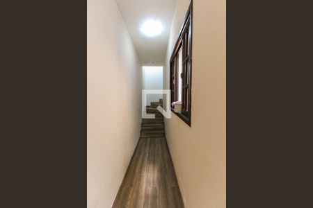 Casa à venda com 105m², 3 quartos e 2 vagas Casa à venda com 105m², 3 quartos e 2 vagasCorredor