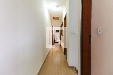Casa à venda com 105m², 3 quartos e 2 vagas Casa à venda com 105m², 3 quartos e 2 vagasCorredor