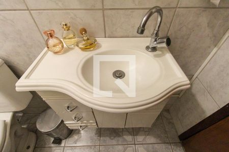 Casa à venda com 105m², 3 quartos e 2 vagas Casa à venda com 105m², 3 quartos e 2 vagasBanheiro da Suíte