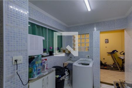 Casa à venda com 285m², 3 quartos e 6 vagas Casa à venda com 285m², 3 quartos e 6 vagasÁrea de Serviço