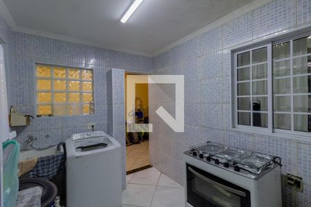 Casa à venda com 285m², 3 quartos e 6 vagas Casa à venda com 285m², 3 quartos e 6 vagasÁrea de Serviço