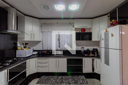 Casa à venda com 285m², 3 quartos e 6 vagas Casa à venda com 285m², 3 quartos e 6 vagasCozinha