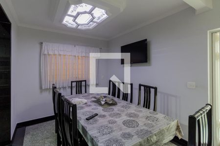 Casa à venda com 285m², 3 quartos e 6 vagas Casa à venda com 285m², 3 quartos e 6 vagasCozinha