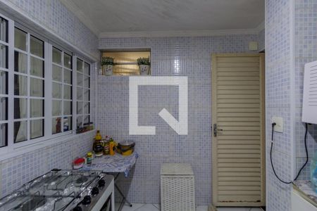 Casa à venda com 285m², 3 quartos e 6 vagas Casa à venda com 285m², 3 quartos e 6 vagasÁrea de Serviço