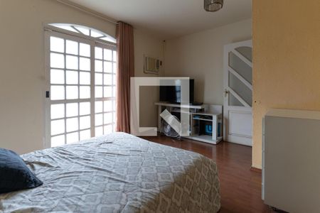 Casa de condomínio à venda com 380m², 5 quartos e 2 vagas