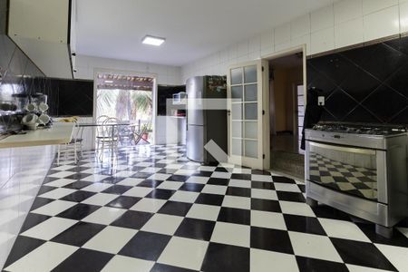 Casa de condomínio à venda com 380m², 5 quartos e 2 vagas