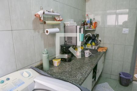 Apartamento à venda com 97m², 2 quartos e sem vaga Apartamento à venda com 97m², 2 quartos e sem vagaCozinha e Área de Serviço