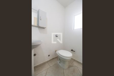 Casa para alugar com 60m², 2 quartos e sem vagaBanheiro
