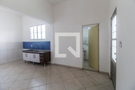 Sala de casa para alugar com 2 quartos, 60m² em Vila Engenho Novo, Barueri
