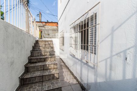 Casa para alugar com 60m², 2 quartos e sem vagaEntrada