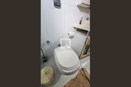 Casa à venda com 400m², 3 quartos e 2 vagasBanheiro da Suíte