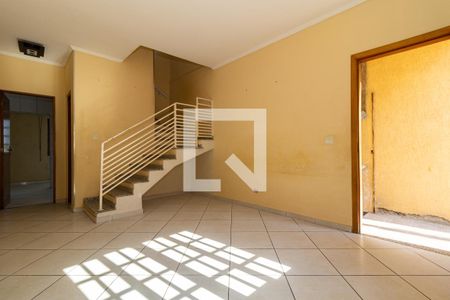 Sala de casa para alugar com 2 quartos, 147m² em Jardim Três Marias, Taboão da Serra