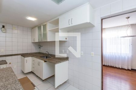 Apartamento para alugar com 95m², 3 quartos e 2 vagas Apartamento para alugar com 95m², 3 quartos e 2 vagasCozinha