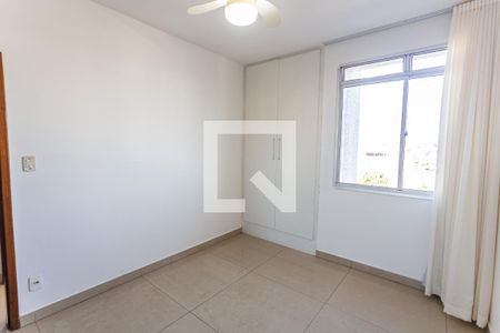 Apartamento à venda com 160m², 3 quartos e 1 vagaQuarto 2