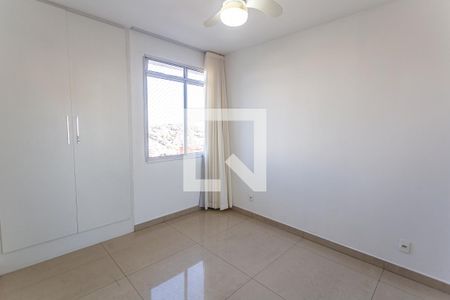 Apartamento à venda com 160m², 3 quartos e 1 vagaQuarto 2
