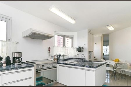 Apartamento para alugar com 300m², 4 quartos e 2 vagas