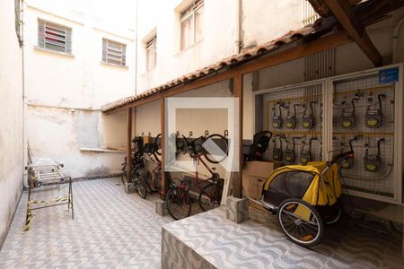 Apartamento à venda com 81m², 2 quartos e sem vaga