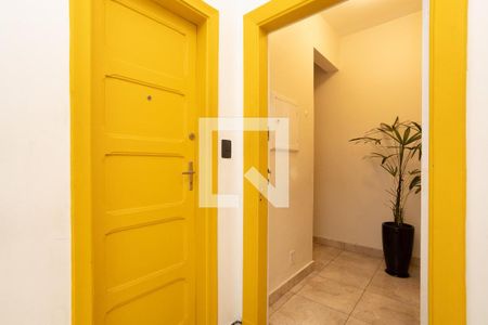 Apartamento à venda com 81m², 2 quartos e sem vaga